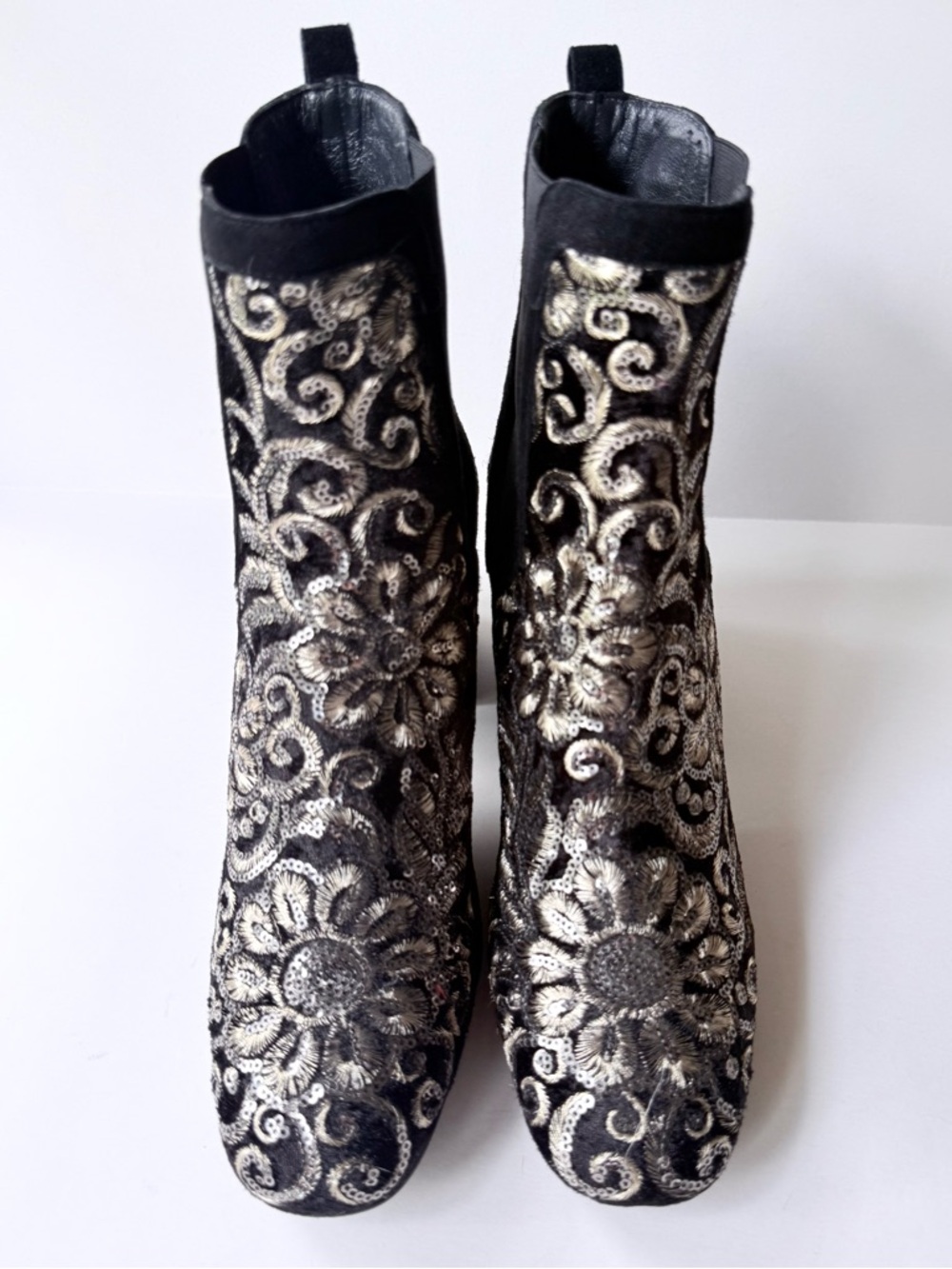 Stuart Weitzman Mediate Metallic Bootie Black Velvet Gold Sequin Embroidery 9.5N - Picture 6 of 14